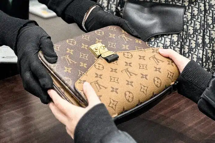 choosing your pre loved luxury selling method in singapore